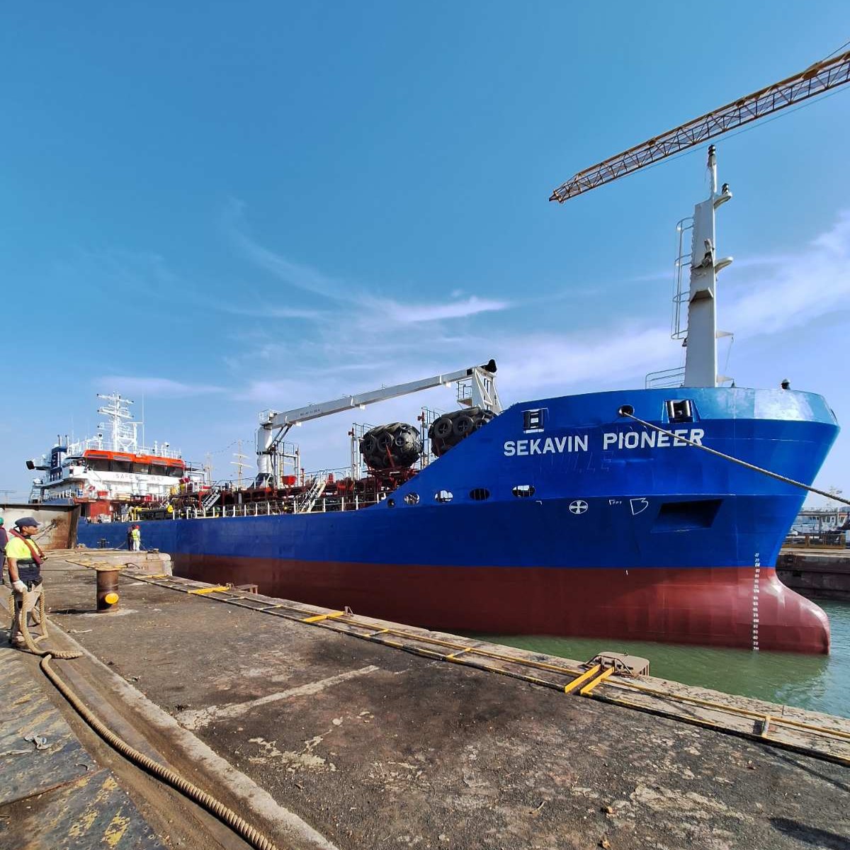 M/T SEKAVIN PIONEER